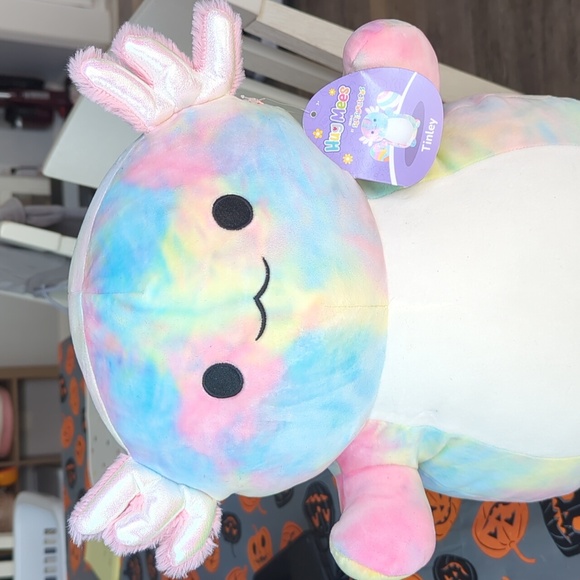 2023 large Kellytoy Hug Mee Tinley axolotl Squishmallow tie-dye - Picture 3 of 8
